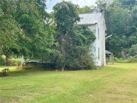 Homes For Sale - 207 N Payne Road<br/> Winston-Salem, NC 27127