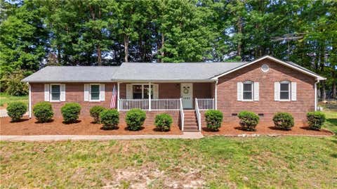 Homes For Sale - 1437 Plantation Circle<br/> Asheboro, NC 27205