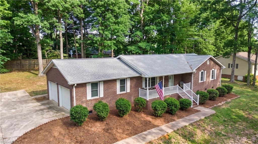 Photo of 1437 Plantation Circle, Asheboro, NC 27205 (MLS # 1218118)