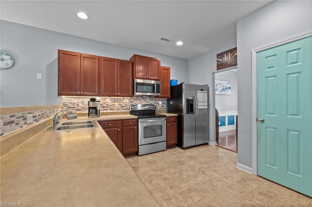 1301 Torrey Pines Court, Mebane, North Carolina image 6