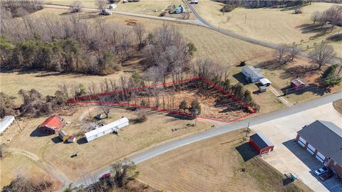 Vacant Land For Sale - 00 Fire Rescue Lane<br/> Danbury, NC 27016