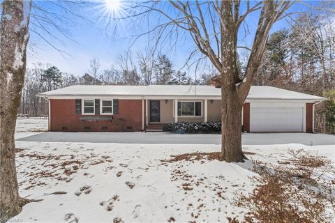 5005 Northbend Road McLeansville NC 27301