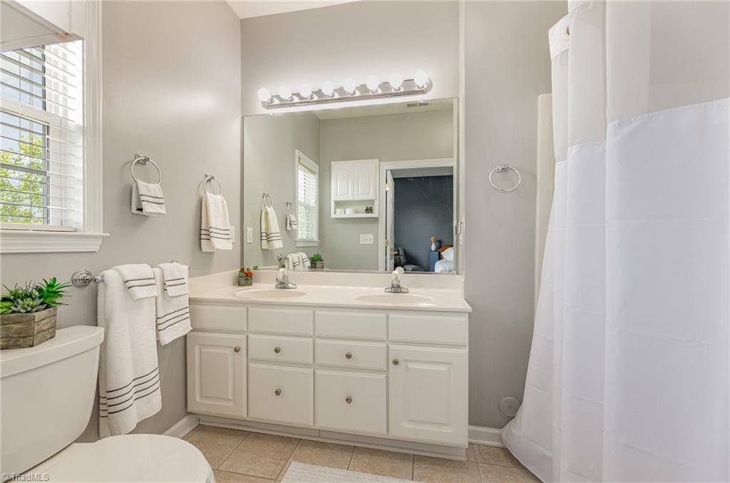 3710 Spanish Peak Drive #2D, High Point, North Carolina image 11