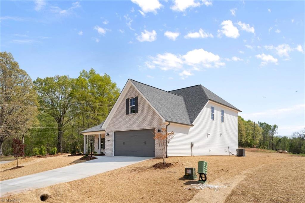 117 Enclave Drive, Clemmons, North Carolina image 3