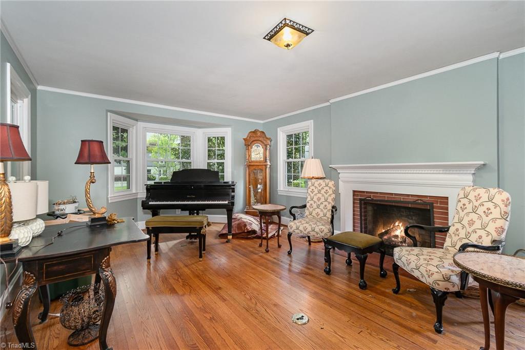102 W Avondale Drive, Greensboro, North Carolina image 3