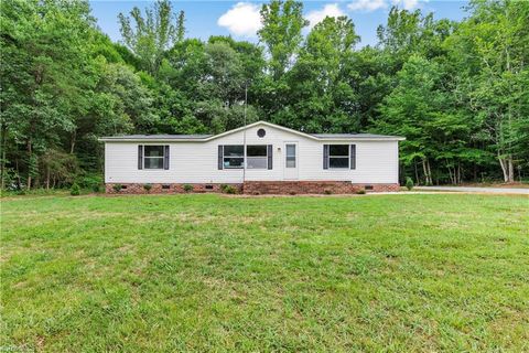 A home in Pfafftown