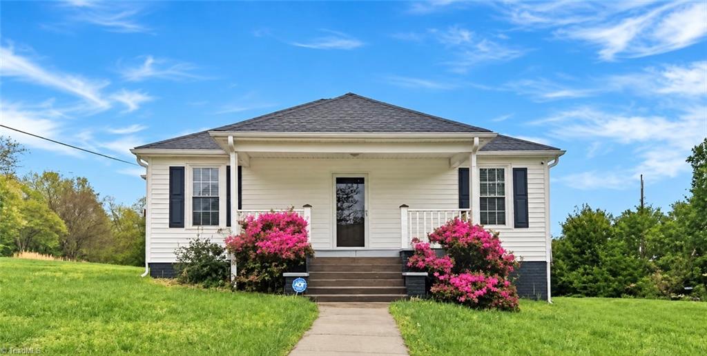 Photo of 728 Osborne Street, Eden, NC 27288 (MLS # 1237797)