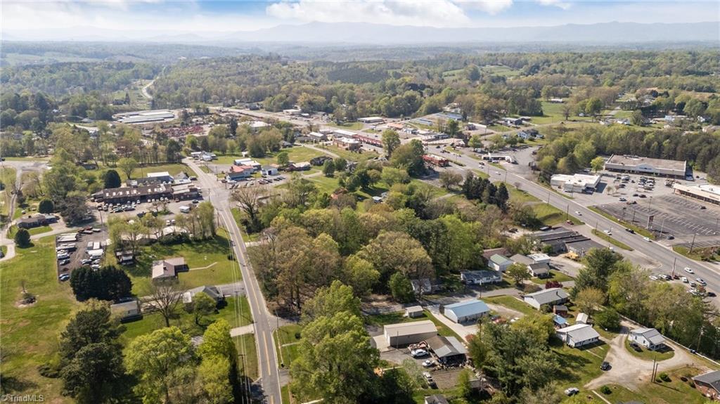 00 Combs Street, Mount Airy, North Carolina image 14