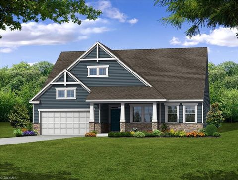 Homes For Sale - 8148 Burberry Trail<br/> Clemmons, NC 27012