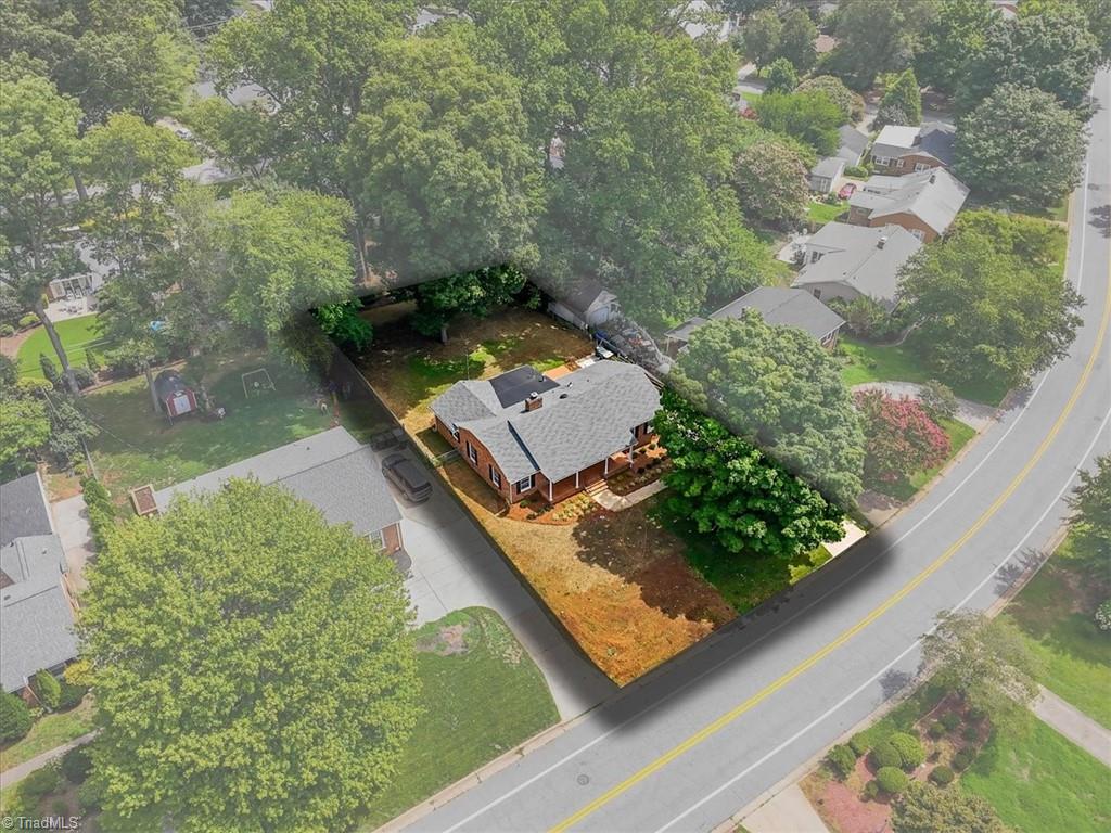 Photo of 3008 W Cornwallis Drive, Greensboro, NC 27408 (MLS # 1230722)