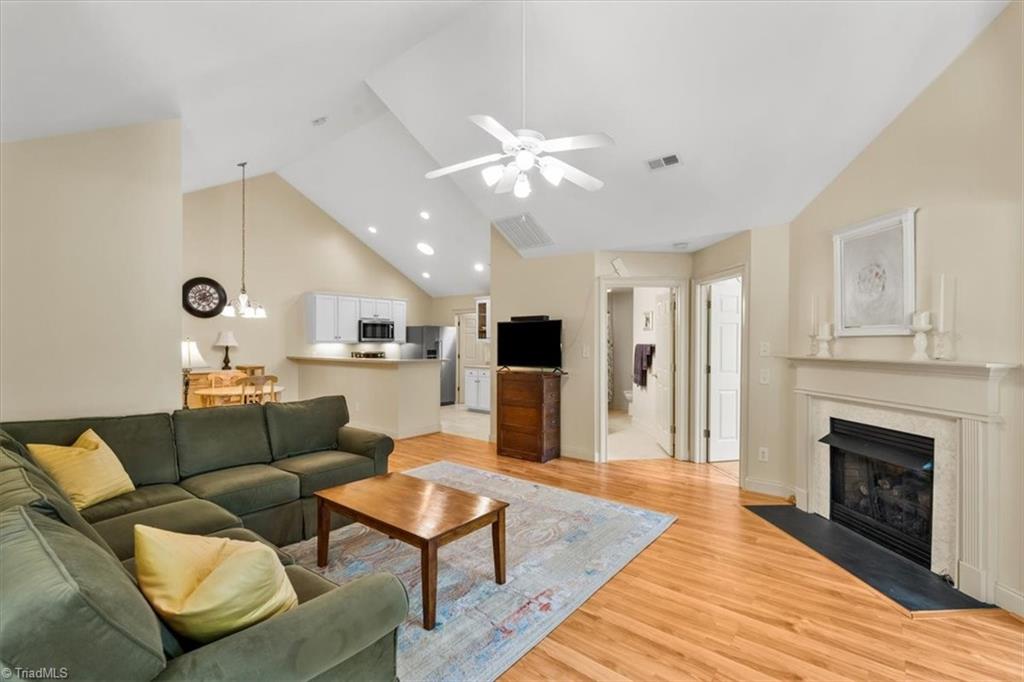 4322 Grassy Moss Drive, Greensboro, North Carolina image 6