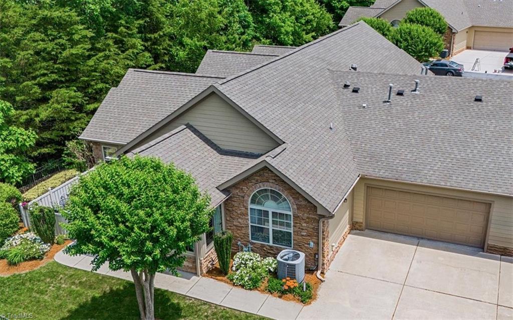 4322 Grassy Moss Drive, Greensboro, North Carolina image 2