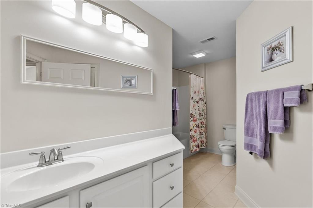 4322 Grassy Moss Drive, Greensboro, North Carolina image 31