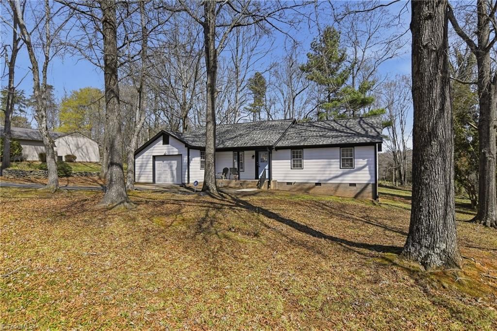 Photo of 6445 Armindale Avenue, Rural Hall, NC 27045 (MLS # 1213187)