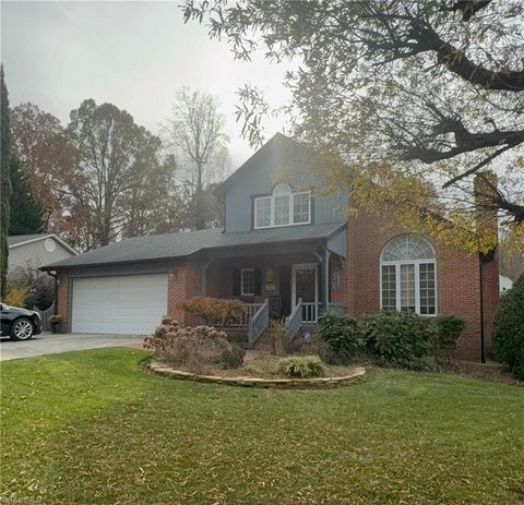 1007 Kings Arms Court High Point NC 27262