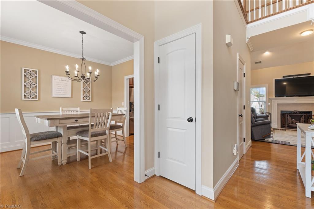 Winston-Salem, North Carolina 27127, United States, 3 Bedrooms Bedrooms, ,3 BathroomsBathrooms,Residential,Active,202876