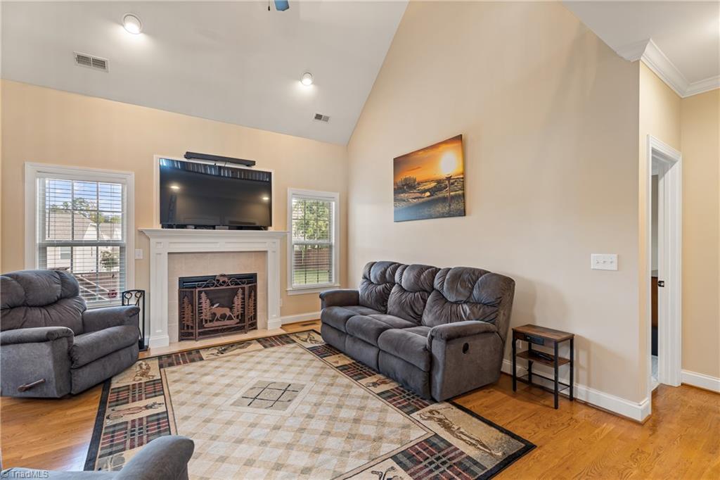 Winston-Salem, North Carolina 27127, United States, 3 Bedrooms Bedrooms, ,3 BathroomsBathrooms,Residential,Active,202876