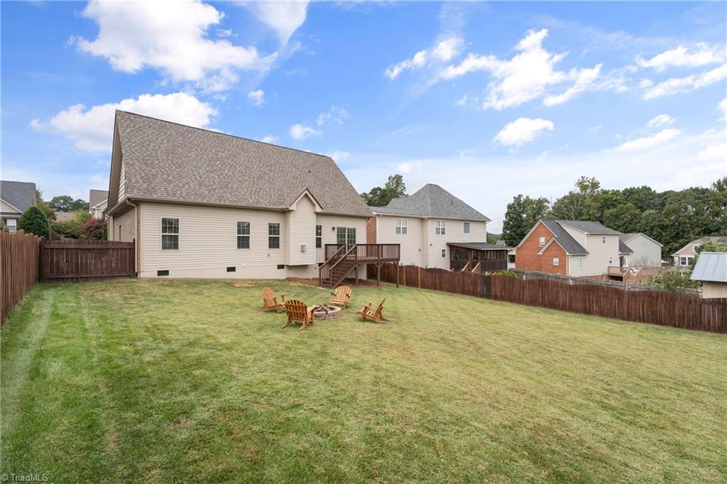 Winston-Salem, North Carolina 27127, United States, 3 Bedrooms Bedrooms, ,3 BathroomsBathrooms,Residential,Active,202876