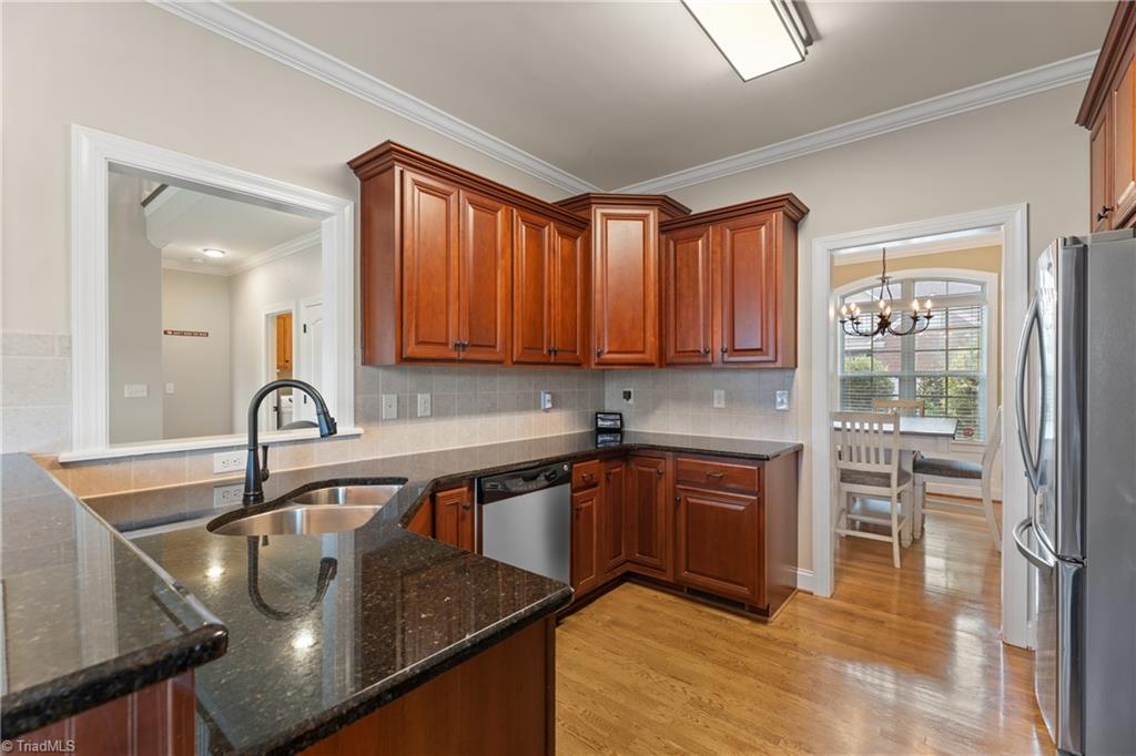 Winston-Salem, North Carolina 27127, United States, 3 Bedrooms Bedrooms, ,3 BathroomsBathrooms,Residential,Active,202876