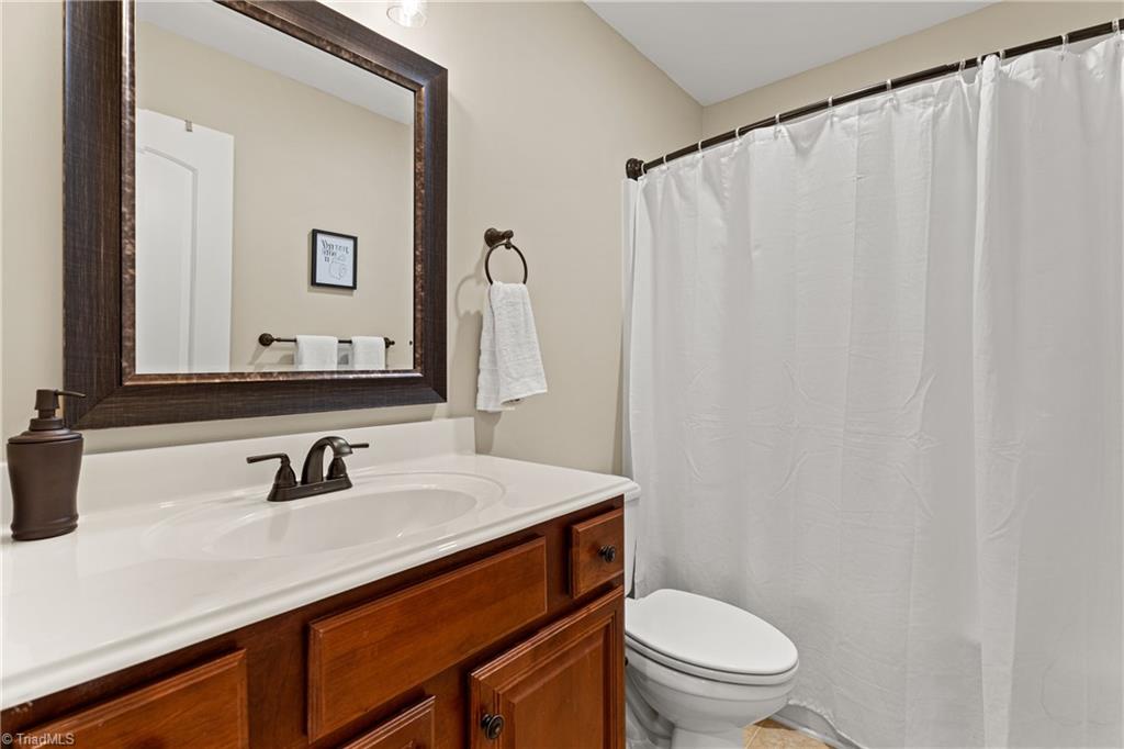 Winston-Salem, North Carolina 27127, United States, 3 Bedrooms Bedrooms, ,3 BathroomsBathrooms,Residential,Active,202876