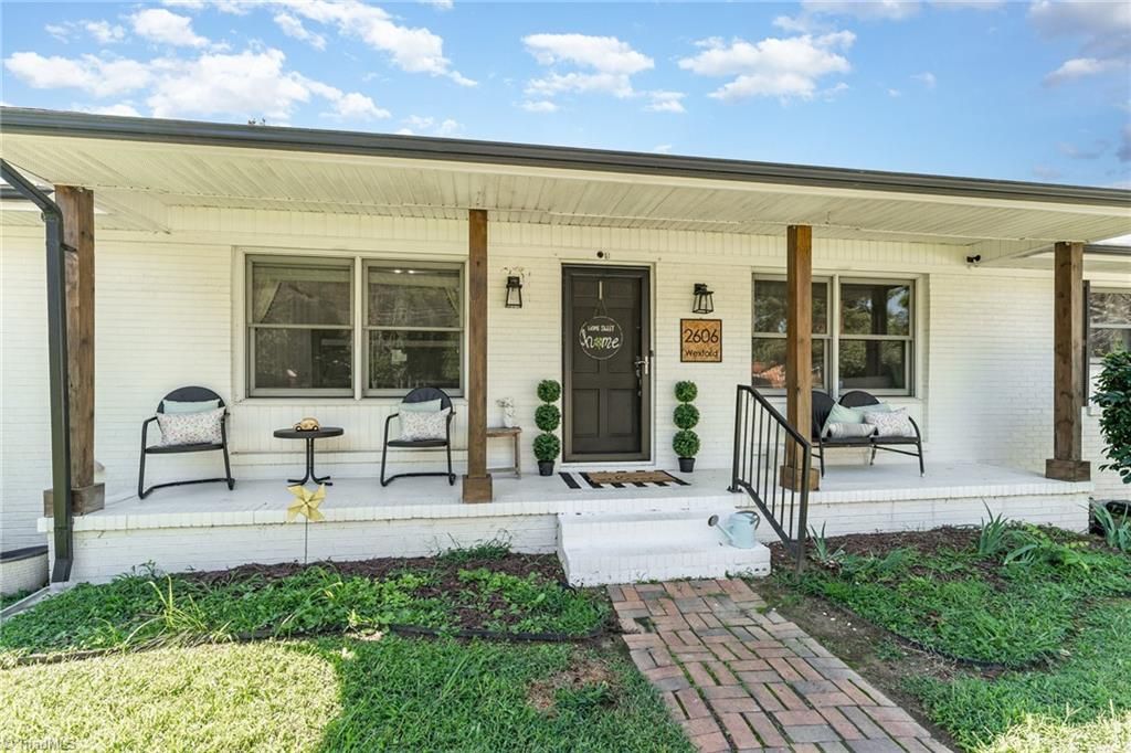 Photo of 2606 Wexford Place, High Point, NC (MLS # 1207358)