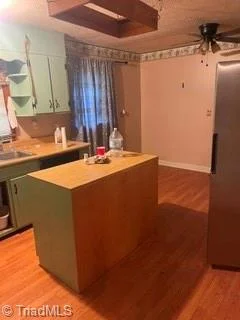 9839 W Pine Street, photo 2 of 17