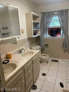 9839 W Pine Street, photo 4 of 17