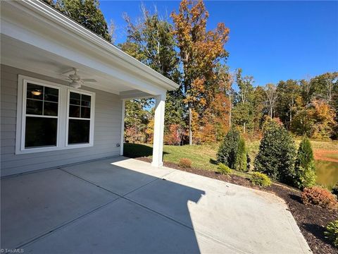 A home in Clemmons