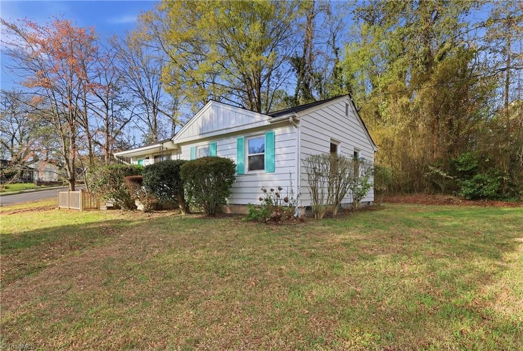 Photo of 2332 Slater Avenue, Winston-Salem, NC 27101 (MLS # 1214097)