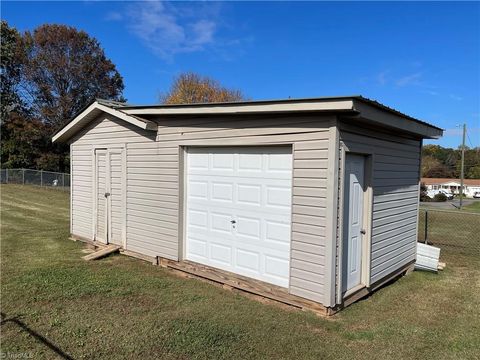 A home in Thomasville