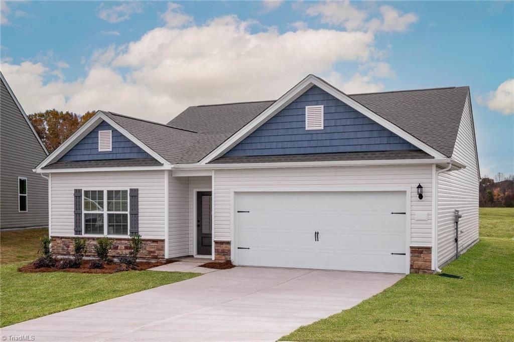 Photo of 231 Macintosh Drive, King, NC 27021 (MLS # 1217505)