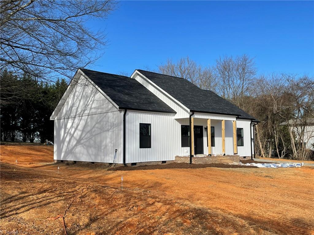 142 Old Highway 21, State Road, North Carolina image 1