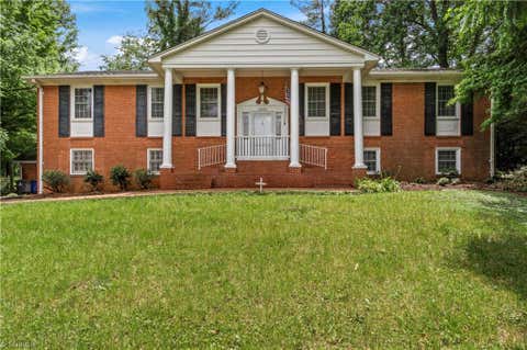 Homes For Sale - 4220 Mashie Drive<br/> Pfafftown, NC 27040