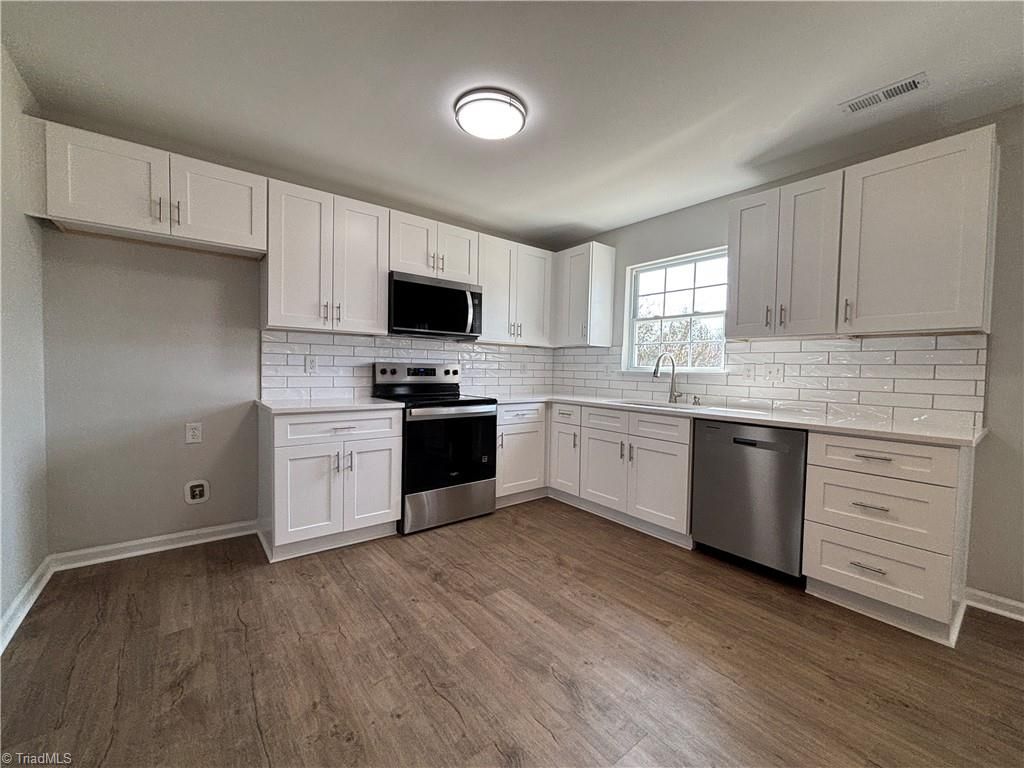 Photo of 1402 Ardmore Drive, Greensboro, NC 27401 (MLS # 1211127)