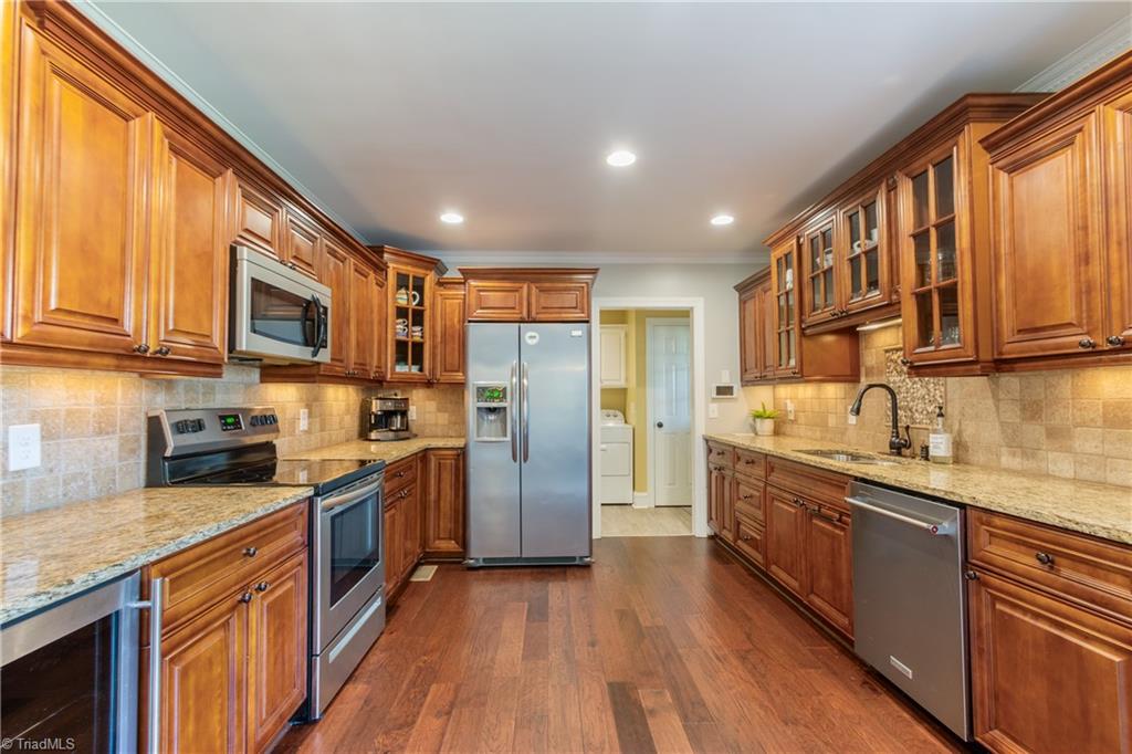 3304 Wedgewood Place, Greensboro, North Carolina image 11