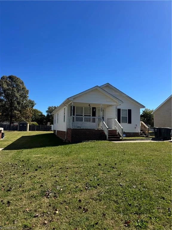 1420 Old Hickory Drive, photo 1 of 2