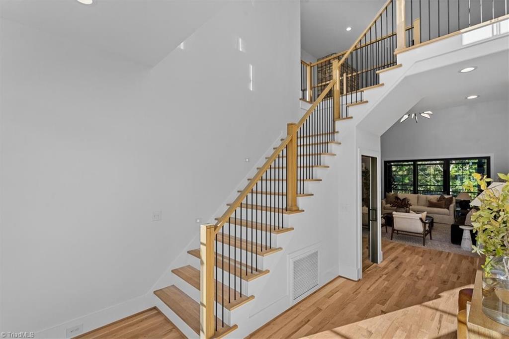 7529 Shadow Creek Drive