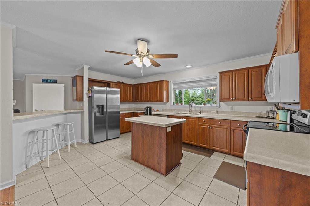9027 Cook Farm Road, Belews Creek, North Carolina image 4
