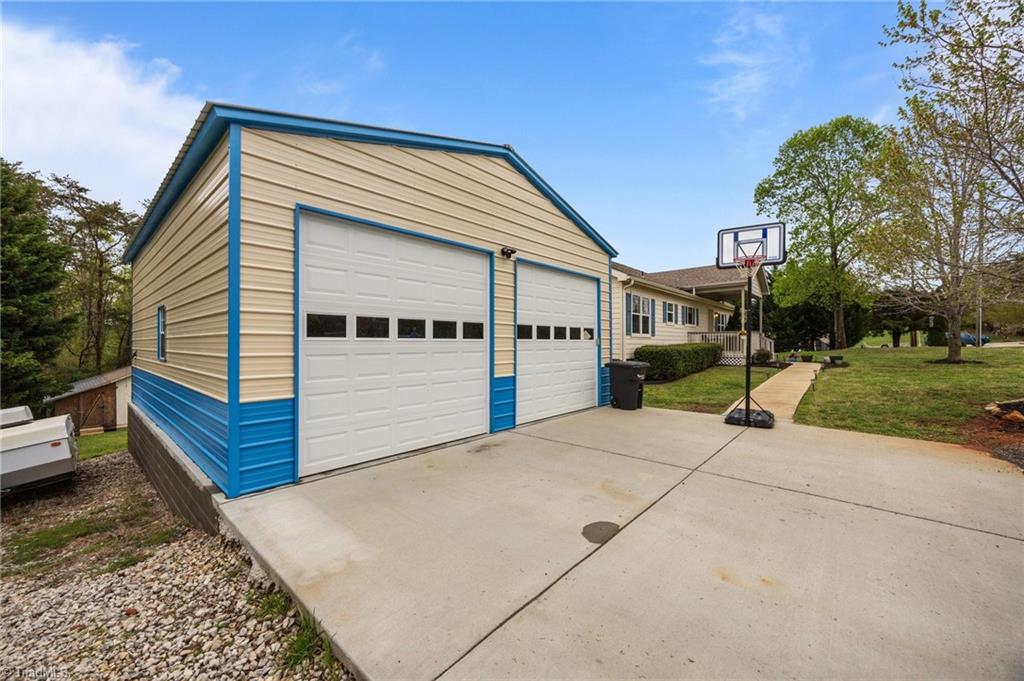 9027 Cook Farm Road, Belews Creek, North Carolina image 36