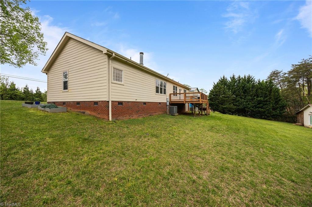 9027 Cook Farm Road, Belews Creek, North Carolina image 33