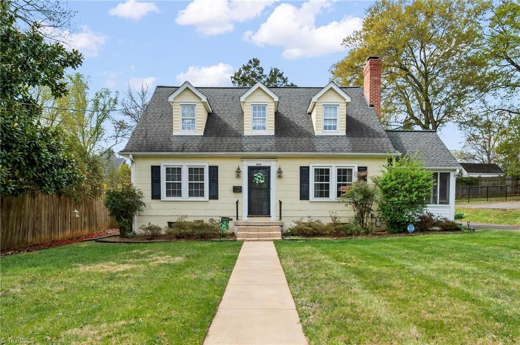 Photo of 1940 Robinhood Road, Winston-Salem, NC 27104 (MLS # 1213710)