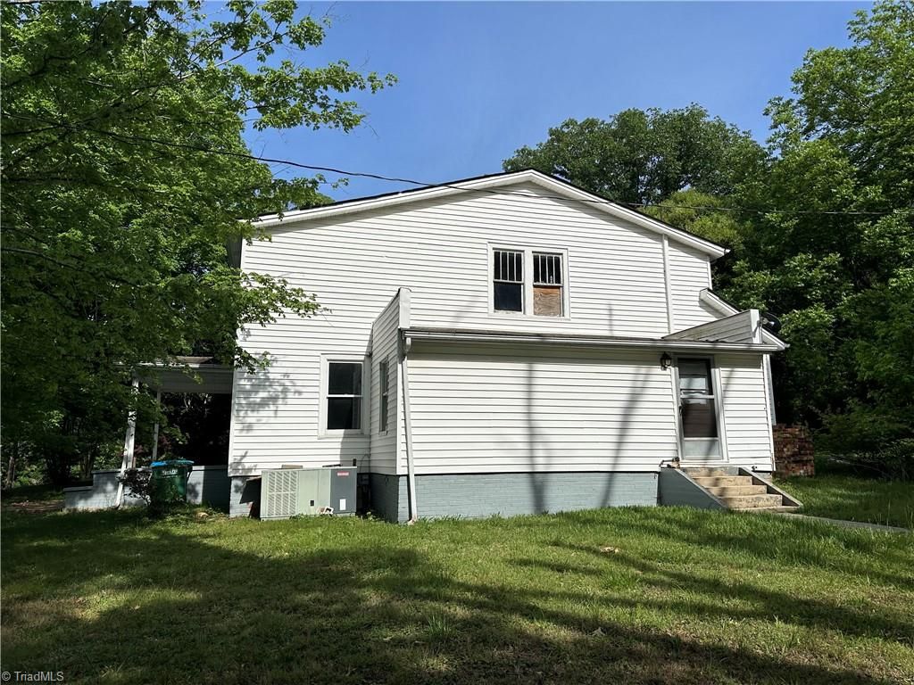 Photo of 140 E Carroll Avenue, Denton, NC 27239 (MLS # 1218943)