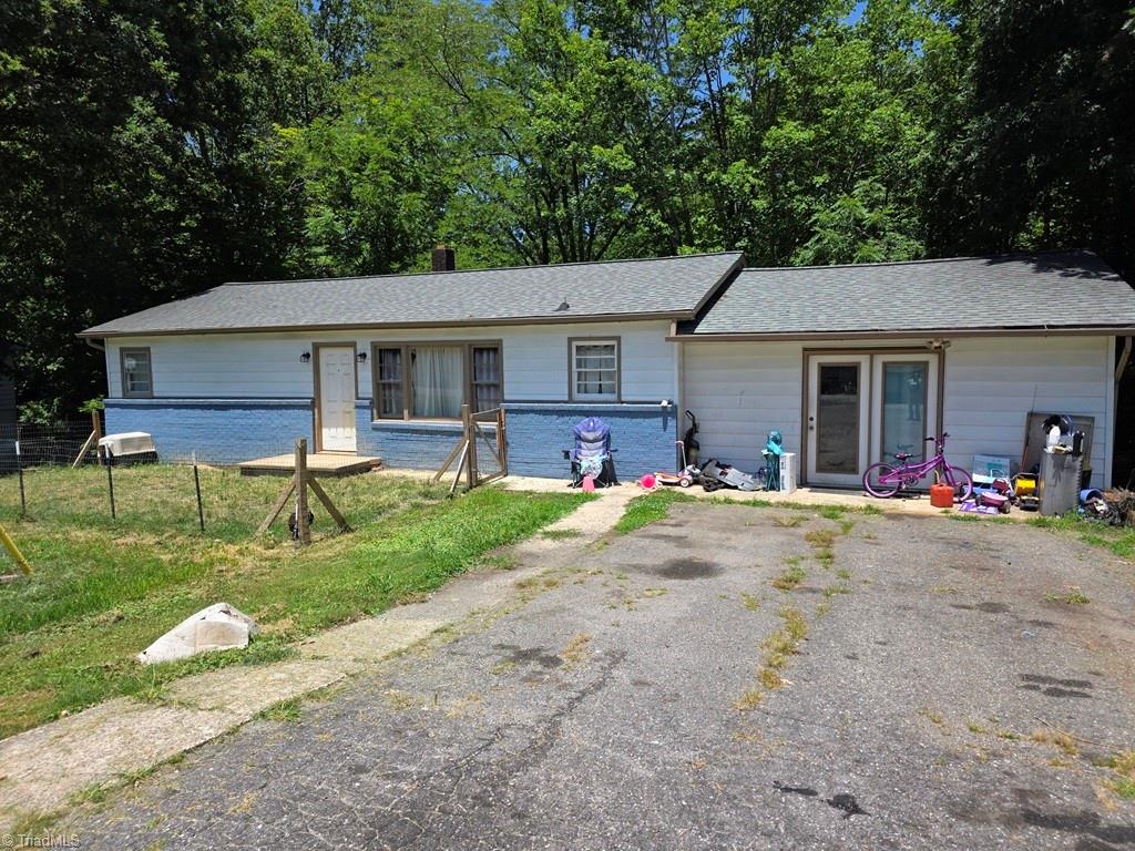 477 Hilltop Acres Street, North Wilkesboro, NC, 28659