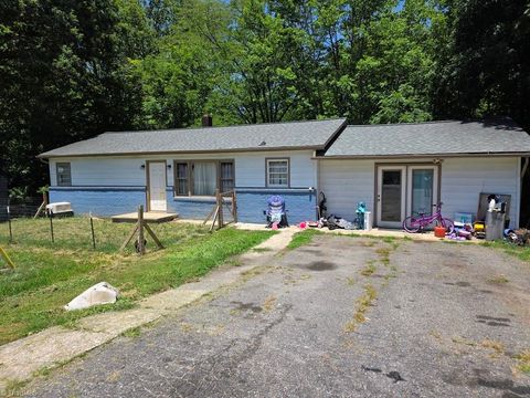 Homes For Sale - 477 Hilltop Acres Street<br/> Wilkes County, North Wilkesboro, NC 28659