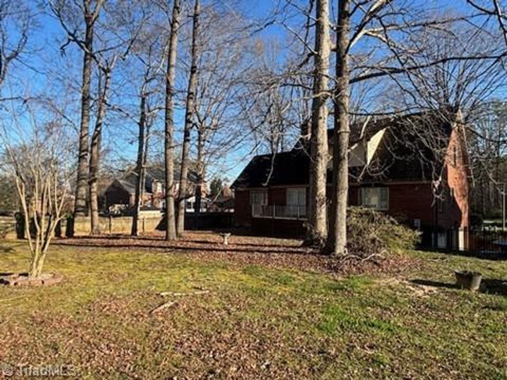 Photo of 1725 Huntington Woods Court, Winston-Salem, NC 27103 (MLS # 1212921)