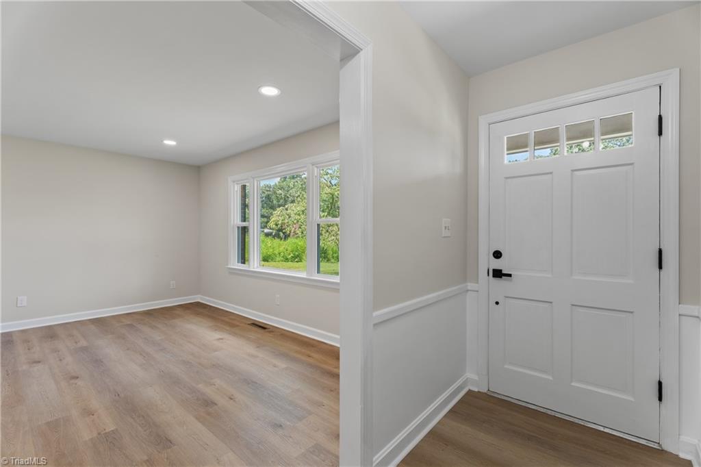 Pfafftown, North Carolina 27040, United States, 3 Bedrooms Bedrooms, ,2 BathroomsBathrooms,Residential,Active,179223