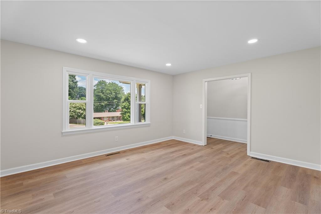 Pfafftown, North Carolina 27040, United States, 3 Bedrooms Bedrooms, ,2 BathroomsBathrooms,Residential,Active,179223