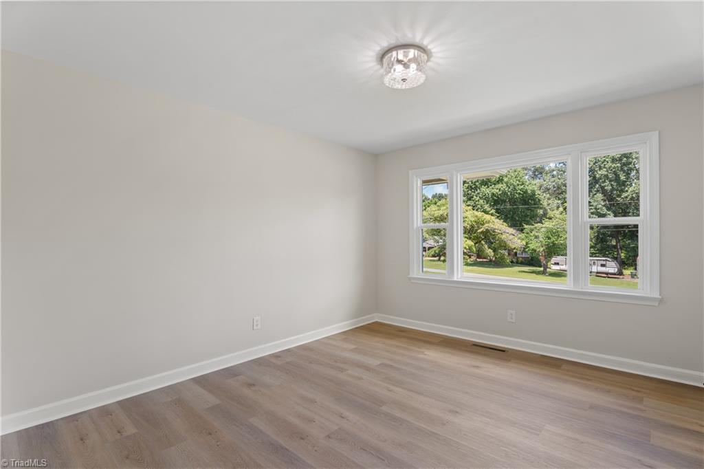 Pfafftown, North Carolina 27040, United States, 3 Bedrooms Bedrooms, ,2 BathroomsBathrooms,Residential,Active,179223