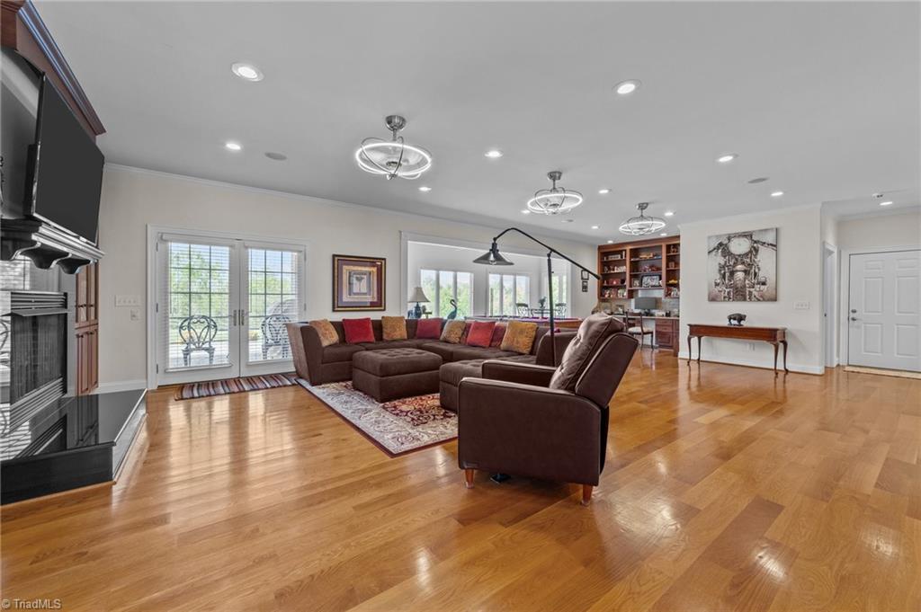 366 Sheep Farm Road, Mount Airy, North Carolina image 6