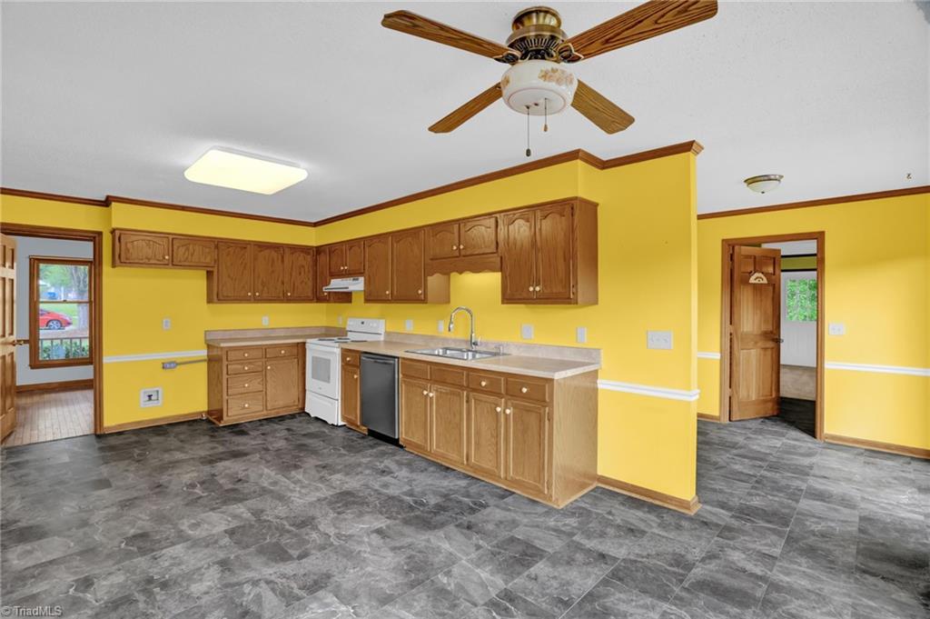 1323 Lancelot Lane, Graham, North Carolina image 10